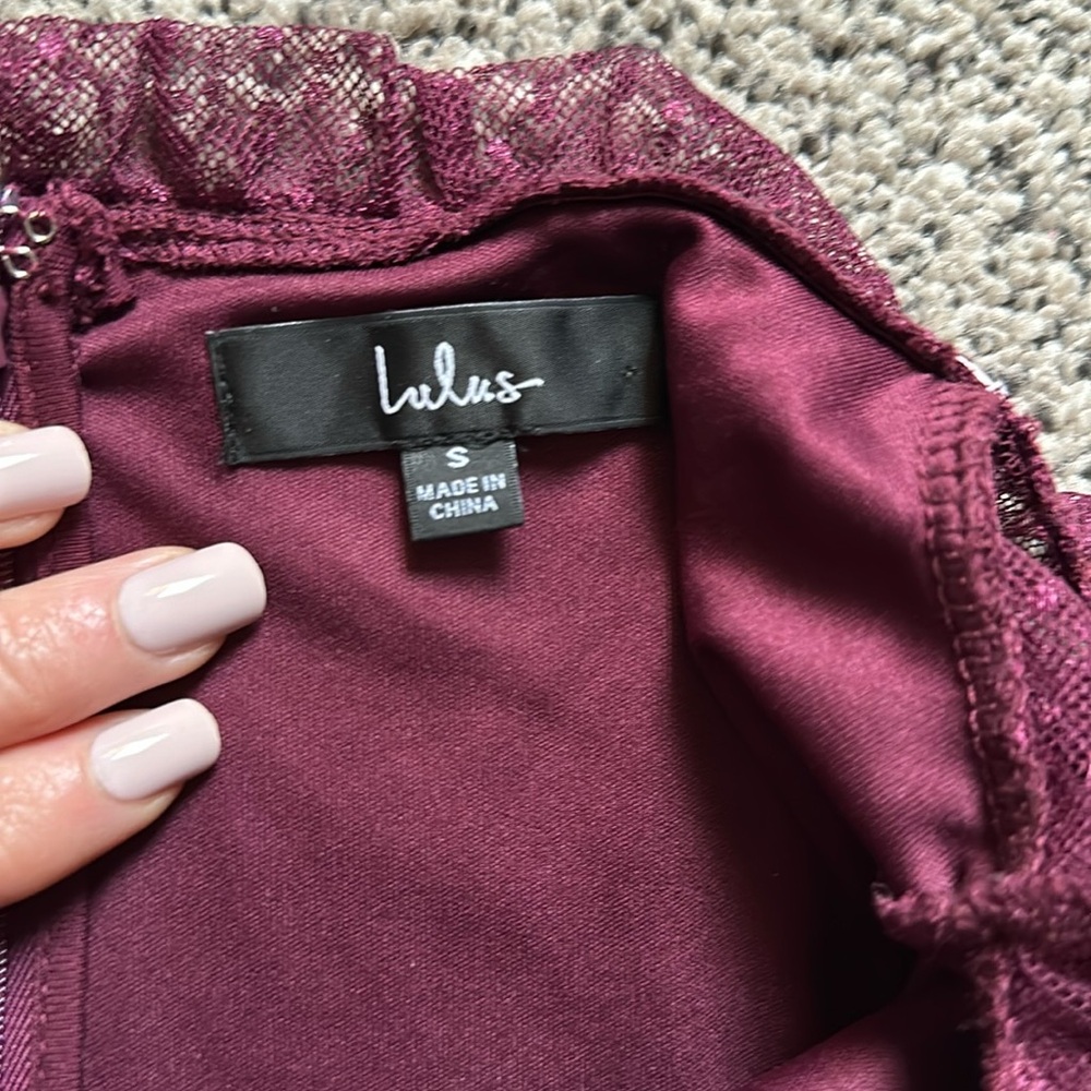 Lulus Regal Radiance Burgundy Tulle Bustier Midi Dress. Excellent condition. - Picture 3 of 5
